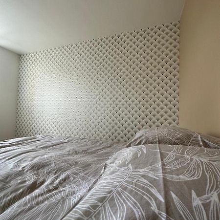 올리언스 Le Madeleine - Cosy & Renove - Face Tram 아파트 외부 사진